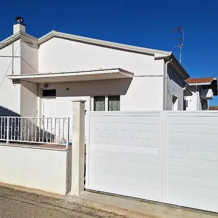 Holiday home Casawhite *